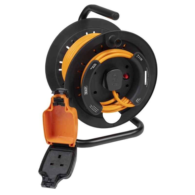 Sealey GCR25 25m IP54 Weatherproof In-line Socket with Thermal Cutout, 3m Additional Plug Cable