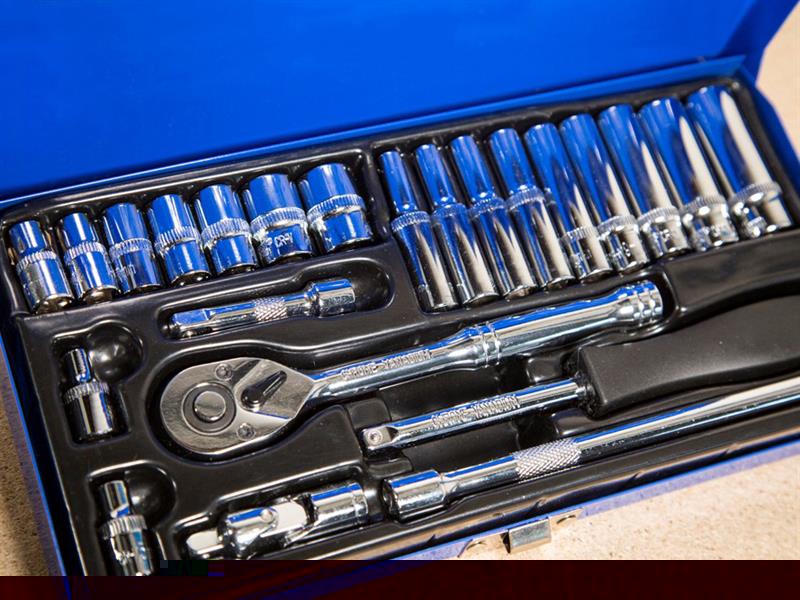 BlueSpot Tools 1/4in Metric Socket Set, 24 Piece