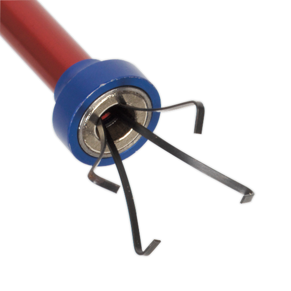 AK6536 Sealey 700mm Flexible Magnetic Pick-Up & Claw Tool
